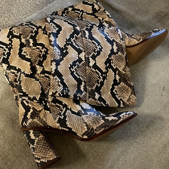 Women’s Vince Canute snake skin over the knee boots - Picture 5 of 11